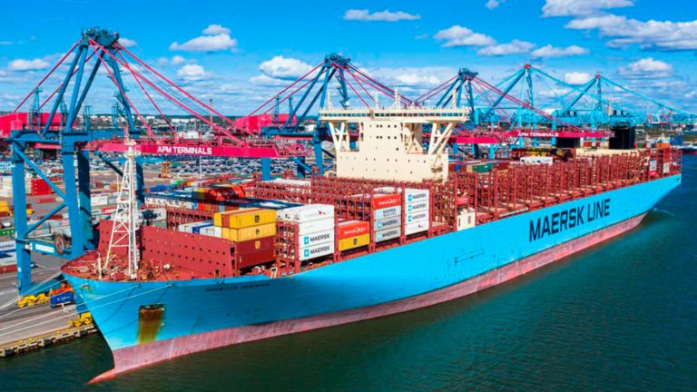 Is Maersk Eyeing a Dozen Methanol Powered 15,000TEU Vessels?